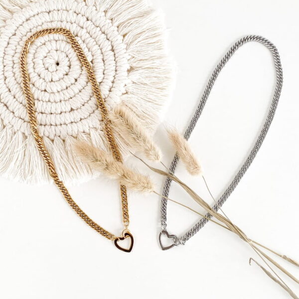 LOVELY NECKLACE